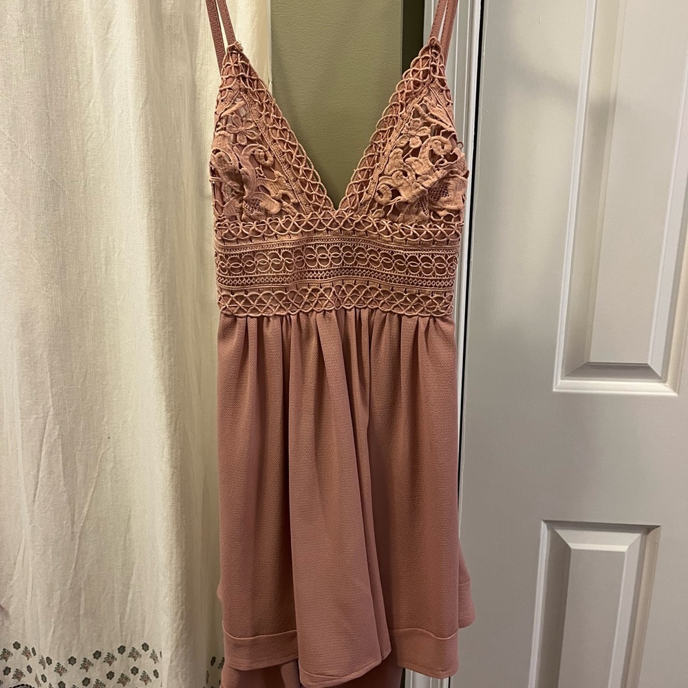 WILA Dusty Rose/Mauve Romper with Crochet Detail and Open Tie Back. Size S.